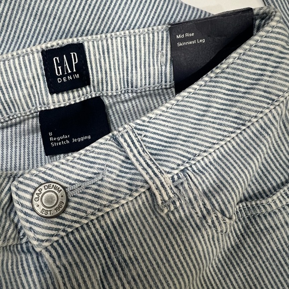 GAP Women's Blue Striped Jeans - Picture 6 of 8